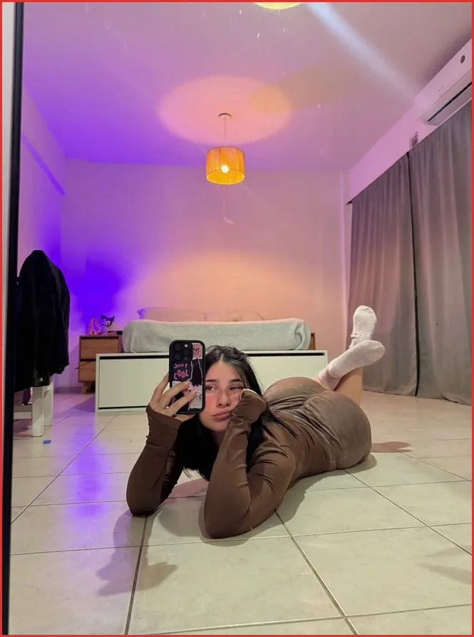 Gratis OnlyFans Chloe - Halsa, Nordland